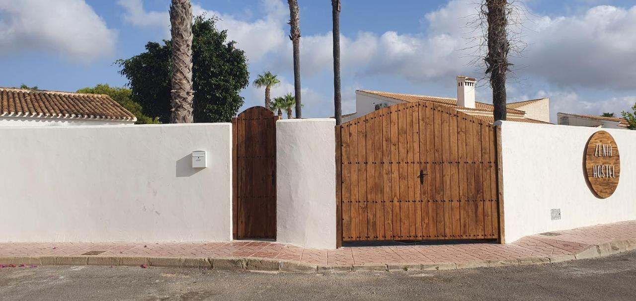 Zenia Hostel Playa Flamenca Exterior foto